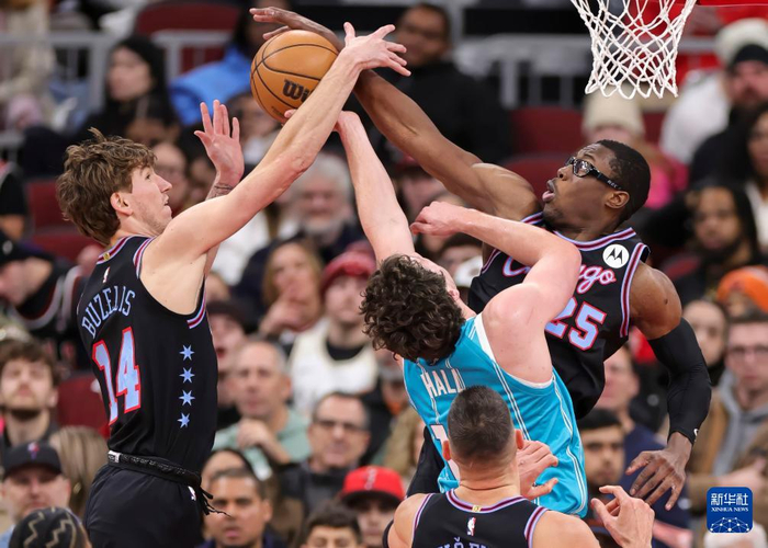 关于太狠了!窗口期夏洛特黄蜂内部沟通里昂赛后回应争议,Ming在公牛比赛中败北的信息 关于太狠了!窗口期夏洛特黄蜂内部沟通里昂赛后回应争议,Ming在公牛比赛中败北的信息