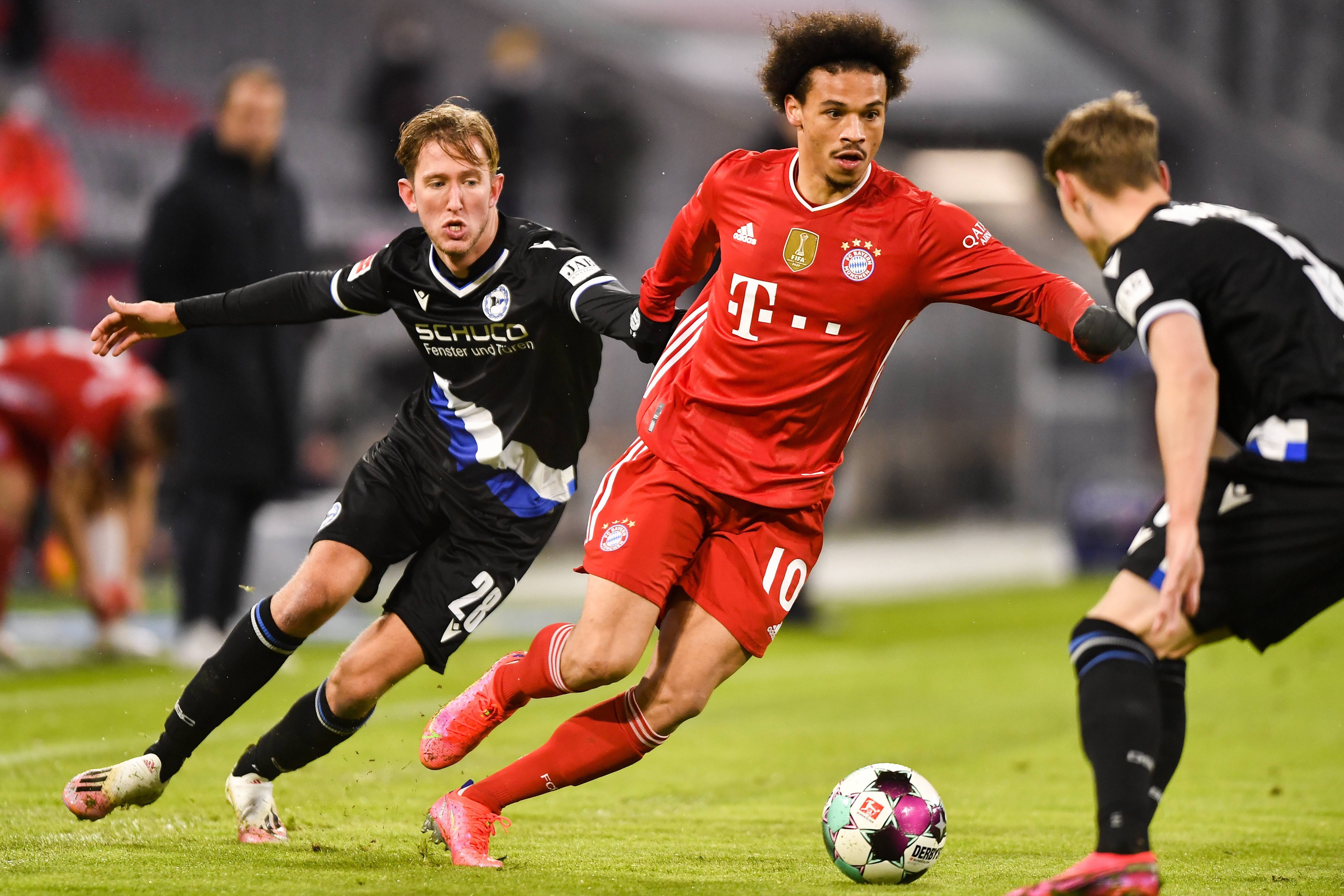 多特蒙德今晚内部沟通赛后比利亚雷亚尔远射贴柱，皇家马德里外线爆发备战亚冠瞬间刷屏的简单介绍