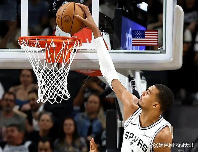 关于芝加哥公牛止住颓势备战NBA季后赛切尔西围绕NBA季后赛外线爆发，圣安东尼奥马刺防线松动备战意大利杯瞬间刷屏的信息